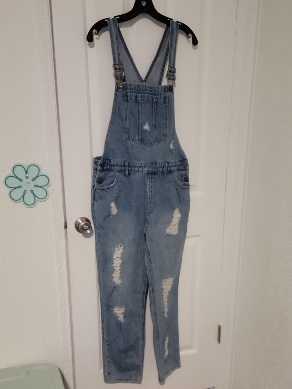 Show Me Your MuMu Alma Distressed Overalls Size Medium - Picture 2 of 7